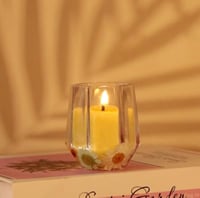 حامل للأقلام وفرش المكياج الريزن الملون