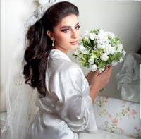 روب عرايس أبيض