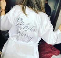 روب عرايس أبيض