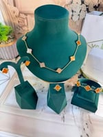 طقم فان كليف