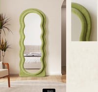 مرأه طوليه ارضية مموجة لون اخضر بتصميم مميز 160*60