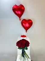 ورد احمر مع كيك