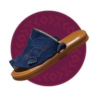 حذاء شرقي مطرز