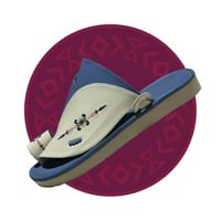 حذاء شرقي مطرز