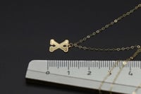 عقد حرف ذهب (N1105)