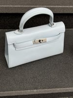 شنطة بيوند 22 كيلي ستايل مع ستراب -بلو باودر (ازرق...