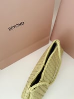شنطة بيوند Aria woven - اصفر فاتح Butter yellow