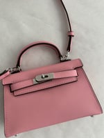 شنطة بيوند 19 كيلي ستايل مع ستراب - بينك (وردي)