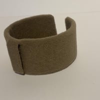 قاعدة ترمس وغلايه اضافيه للجميع انواع السيارات