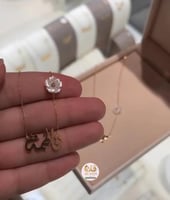 قلادة بالاسم شكل ورده