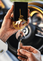 تعليقة سيارةصوره واسم - الحصان الاصيل مطليه بالذهب