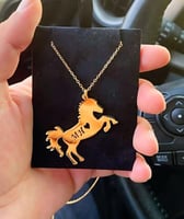 تعليقة حروف - مطليه بالذهب عيار 21