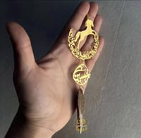 تعليقة سياره شكل الحصان