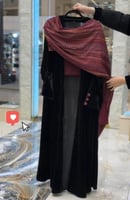 عباية مخمل مع قماش كشميري