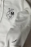 هودي بإسم من تحب