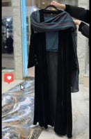 عباية مخمل مع شال قماش كشميري