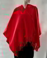 شال احمر ميكاسا نسائي فاخر