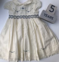 فساتين فريده