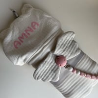 بكج هديه من بطانيه وفوطه ودميه