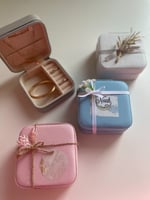 توزيعات علب اكسسوارات