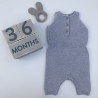 بلوفر من الصوف المحبوك