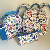 طقم 6 قطع شنطه ظهر و شنطة حافظه ومقلمه ولنش بوكس و...