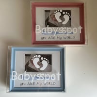 بوكس اكلرك مع بطانيه وفريم ابيض واسواره وصوره الطف...