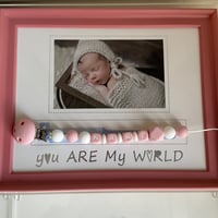 بوكس اكلرك مع بطانيه وفريم ابيض واسواره وصوره الطف...