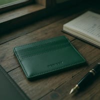 محفظة بطائق رجالية سادة