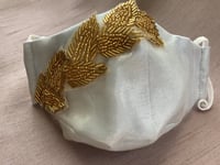 كمامة سهرة تطريز ذهبي - evening mask