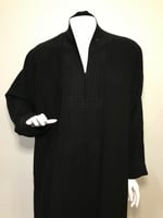 عباية نقش هندسي ناعم