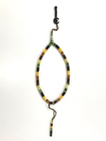 سبحة بألوان زاهية