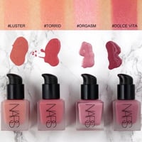 نارس احمر خدود سائل