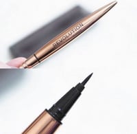 ايلاينر قلم سائل ريفلوشن