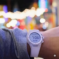 الفجر - ساعة رياضية مقاومة للماء بميزة معرفة الصلو...