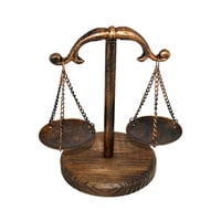 اول جيفت - صينية عرض مجوهرات معدنية بقاعدة خشبية