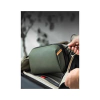 سكاي كير - حقيبة مستحضرات التجميل لون اخضر