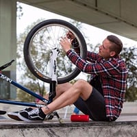 جي بي ال - فليب 5 سماعة بلوتوث محمولة - اسود