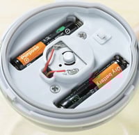 كوب زجاجي مع خلاط كهربائي