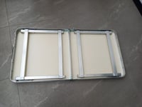 طاولة الامنيوم قابلة للطي سهلة الحمل و التخزين مقا...