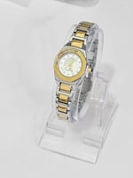 ساعة بنات ضد الماء مكس فضي مع ذهبي انيقه