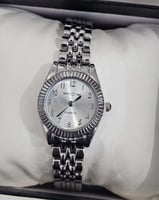 ساعة يد كلاسيكية فاخرة للأولاد