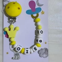 تعليقة مصاصه متوفره بلونين