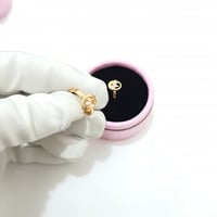 خاتم اطفال مطلي بالذهب