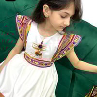 فستان بناتي ليوم التأسيس