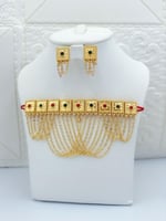 طقم مخنق أطفال ذهبي مع حلق بتصميم تراثي أنيق