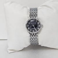 ساعة اولاد أنيقة بتصميم عصري