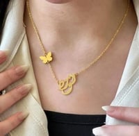 سلسال الفراشه بالإسم مطلي بالذهب