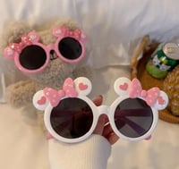 نظارة شمسية للبنات بتصميم كرتوني لطيف