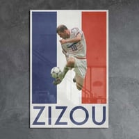 لوحة معدنية | بوستر زيدان: تصميم مستوحى من العلم ا...